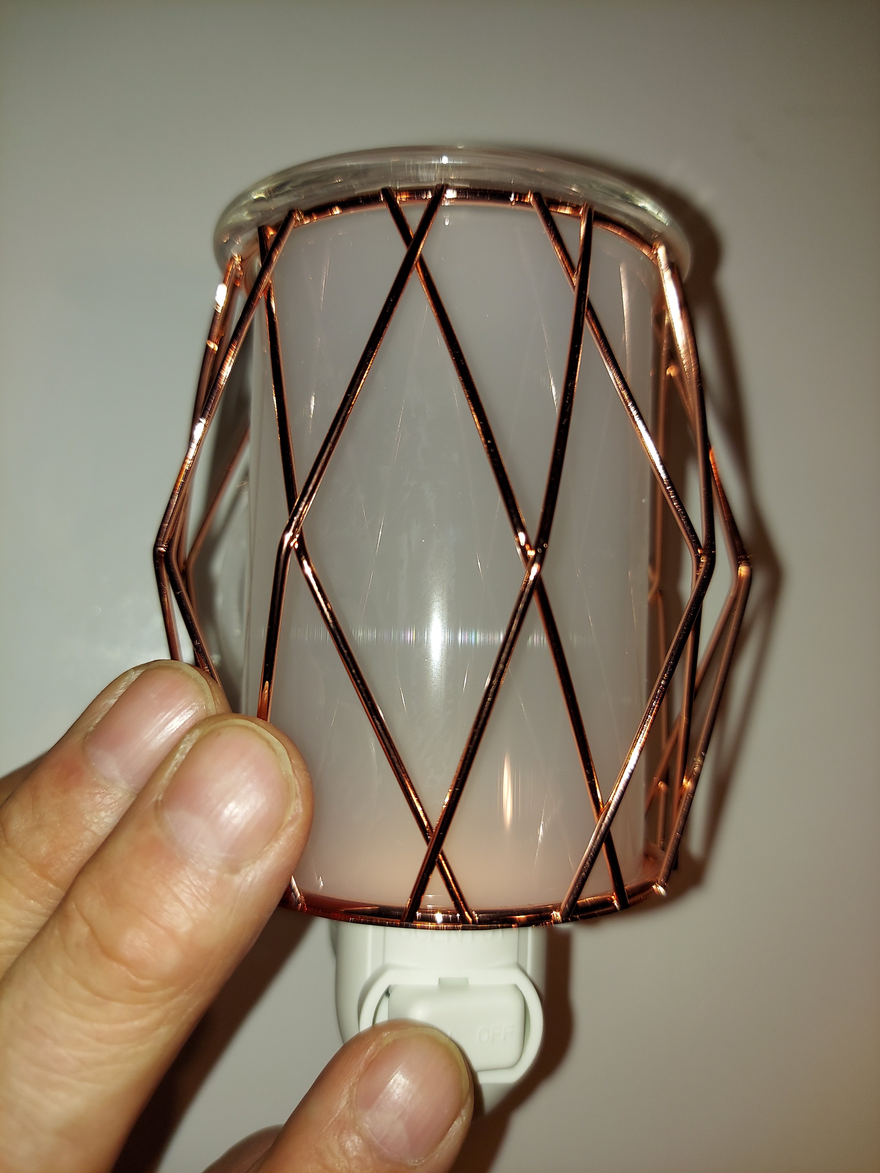 Wire You Blushing? Warmer at: Scentsy (Unlit)
