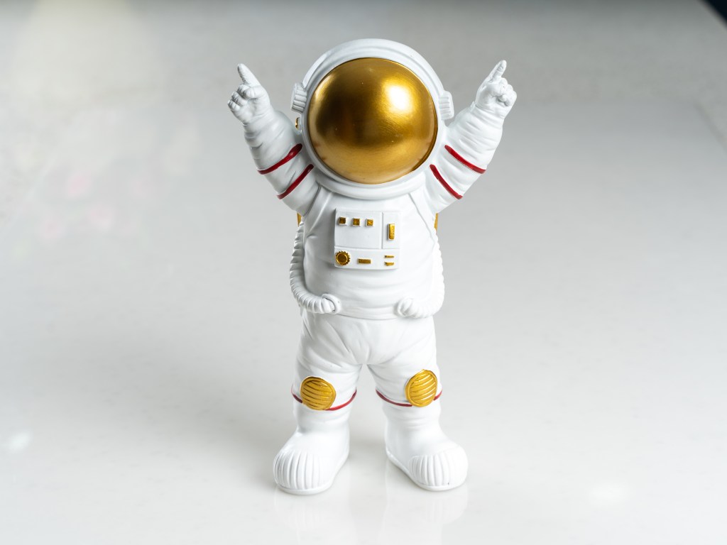 man-people-winter-science-7927181 astronaut_1651984819.jpeg yangjunjun2 at Pexels