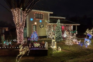 Featured Photo: The 12 Days of Christmas – Day 3: Yuletide on Long Avenue in Friendly Oaks