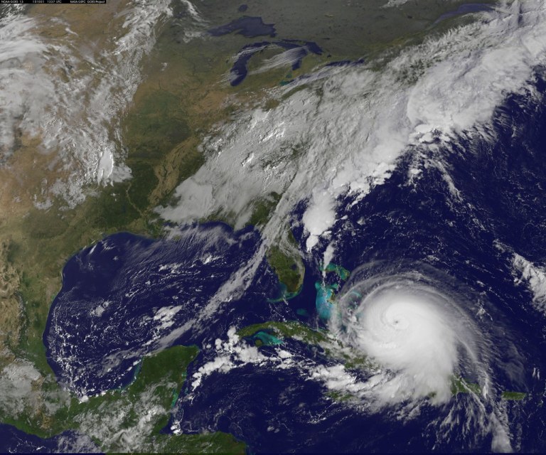 Latest View of Hurricane Joaquin__21839385376_1fe5c65a00_b.jpg