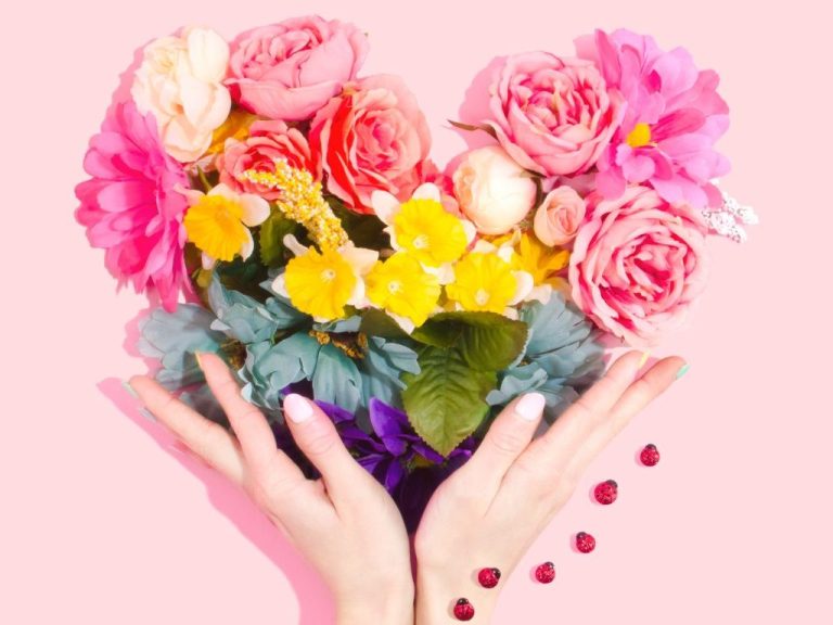 person holding bouquet of flower
