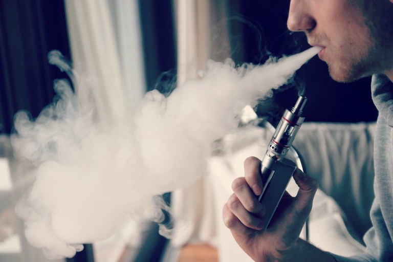 E-Cigarette/Electronic Cigarette/E-Cigs/E-Liquid/Vaping/Cloud Chasing.jpg