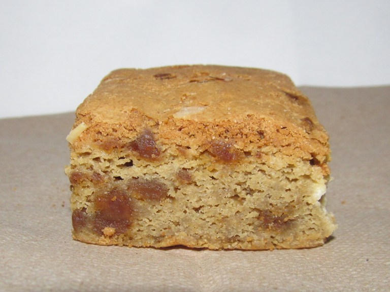 Whole Foods Blonde Brownie (24251455200).jpg