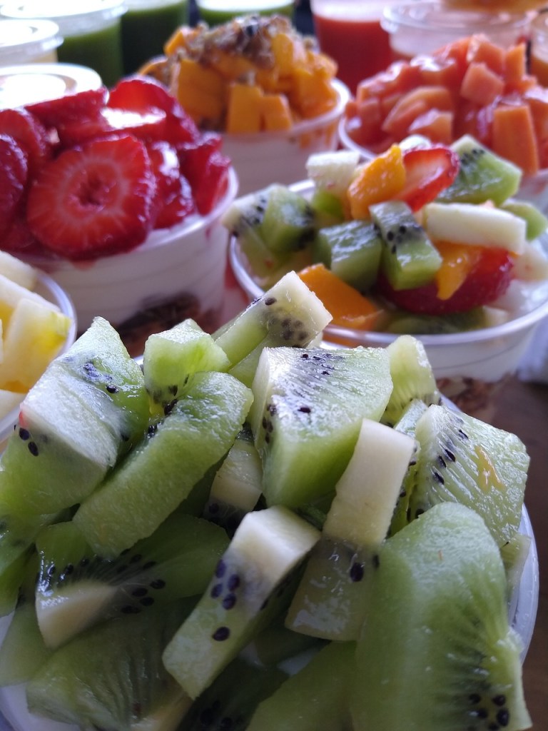 yogurt, frozen yogurt, fruit toppings, fresh fruits, sliced fruits, healthy, food, dessert, sweets, frozen yogurt, frozen yogurt, frozen yogurt, frozen yogurt, frozen yogurt.jpg