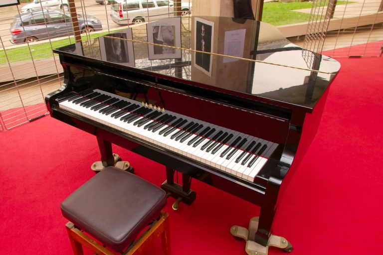 Piano Yamaha.jpg
