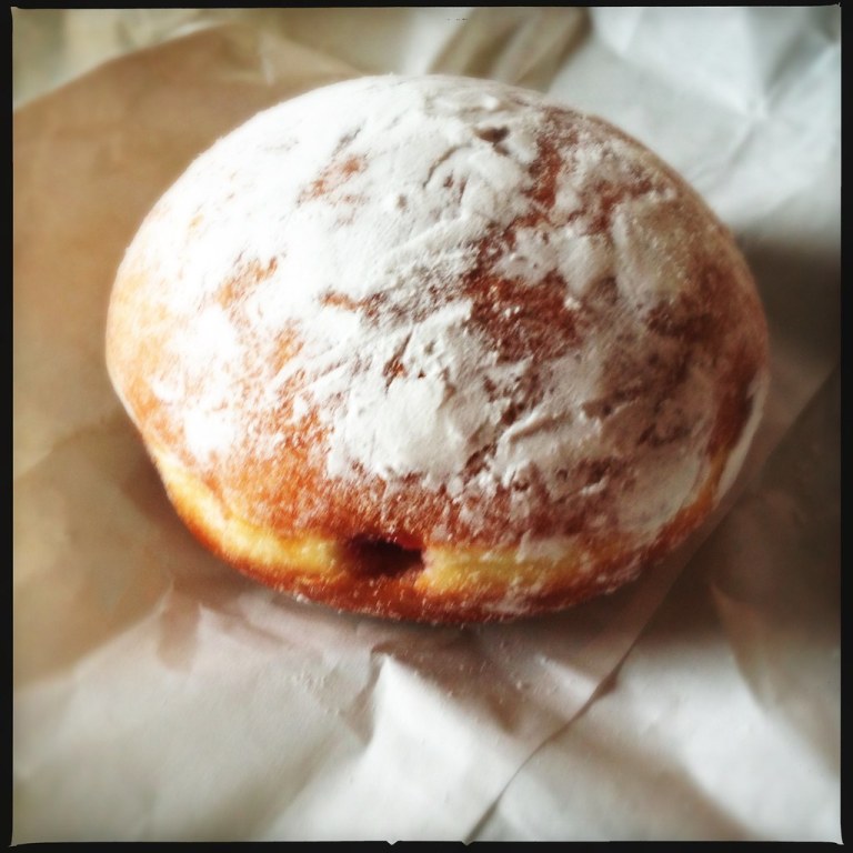 Jelly filled Pączki.jpg