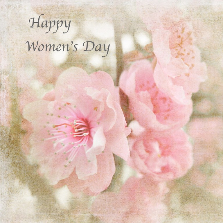 HAPPY WOMENS DAY .. DEAR FLICKR WOMEN FRIENDS
