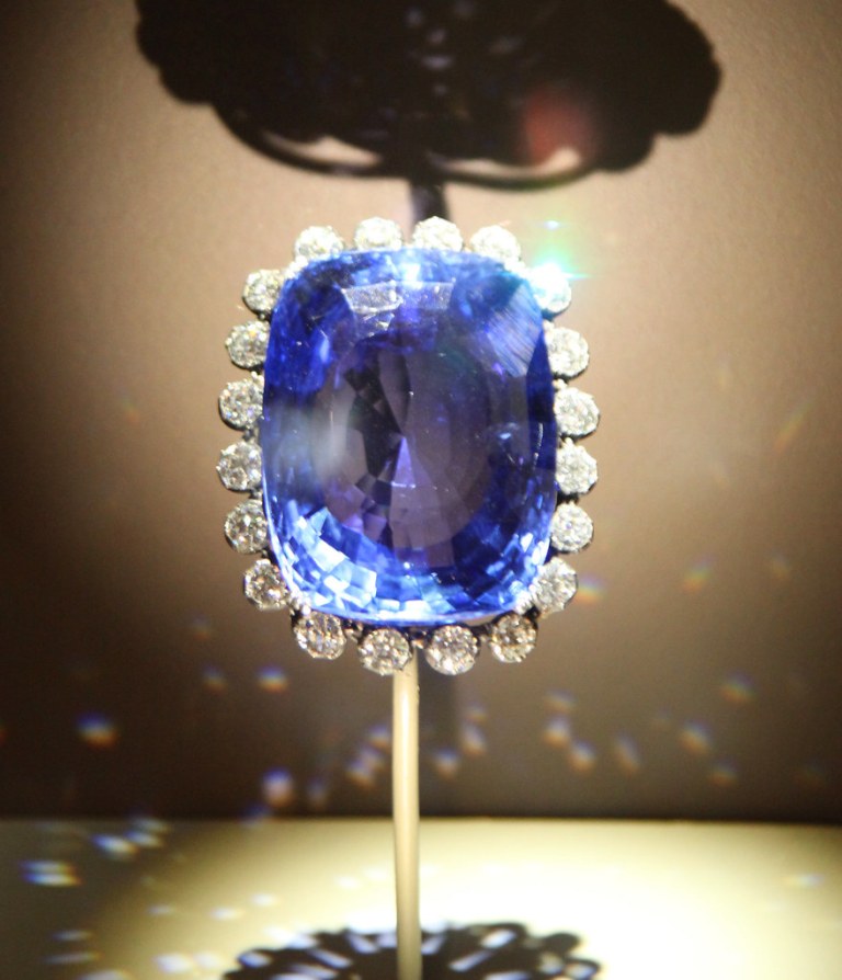 Logan Sapphire - Smithsonian Museum of Natural History - 2012-05-17.jpg