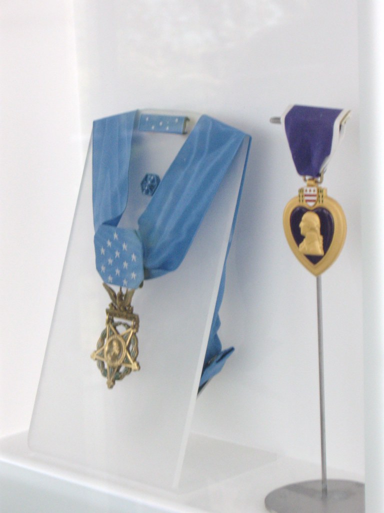 WW2 medal of honor and purple heart.jpg