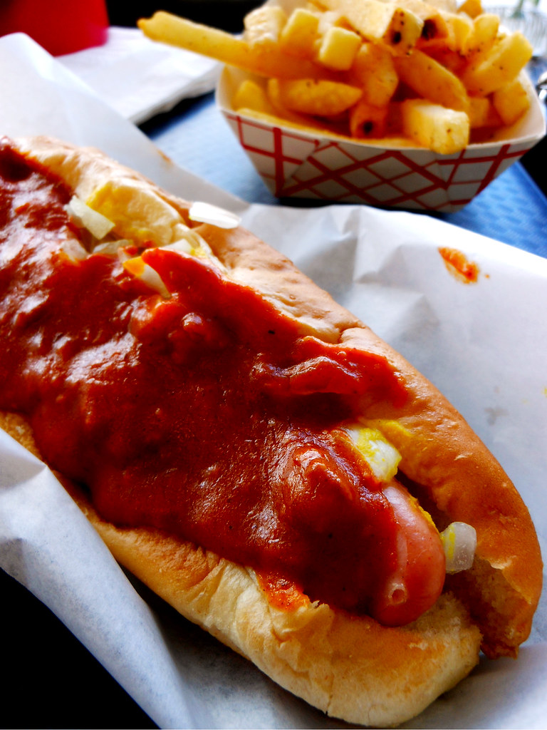 Cupid's Chili Dog.jpg