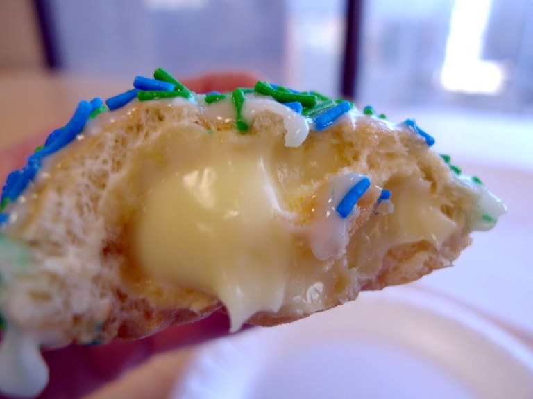 Cream doughnut.jpg