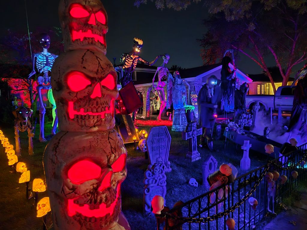 Featured Photos & Video: The 31 Days of Halloween – Day 3: Scare at Spook on Scarth, Mokena