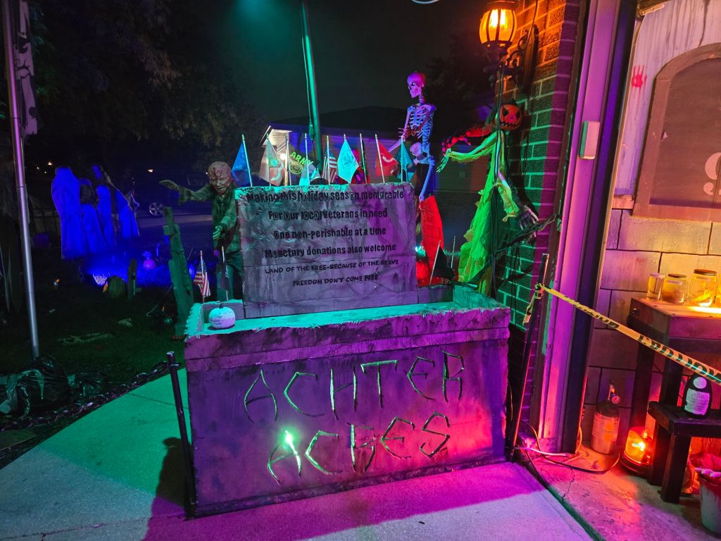 Featured Photos & Video: The 31 Days of Halloween – Day 11: Scare at Achter Acres, Oak Forest
