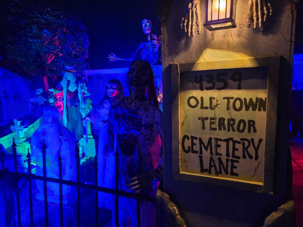 Featured Photos & Video: The 31 Days of Halloween – Day 13: Scare at Old Town Terror, Midlothian