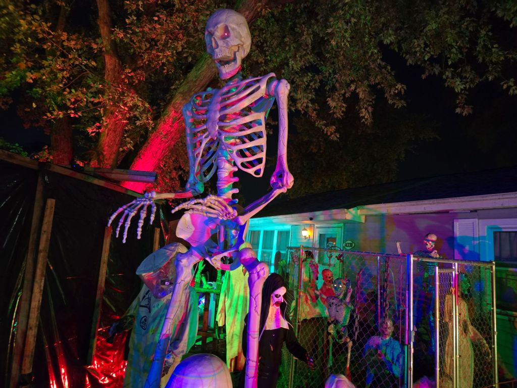 Featured Photo & Video: The 31 Days of Halloween – Day 31: Haunt With A Heart, Midlothian