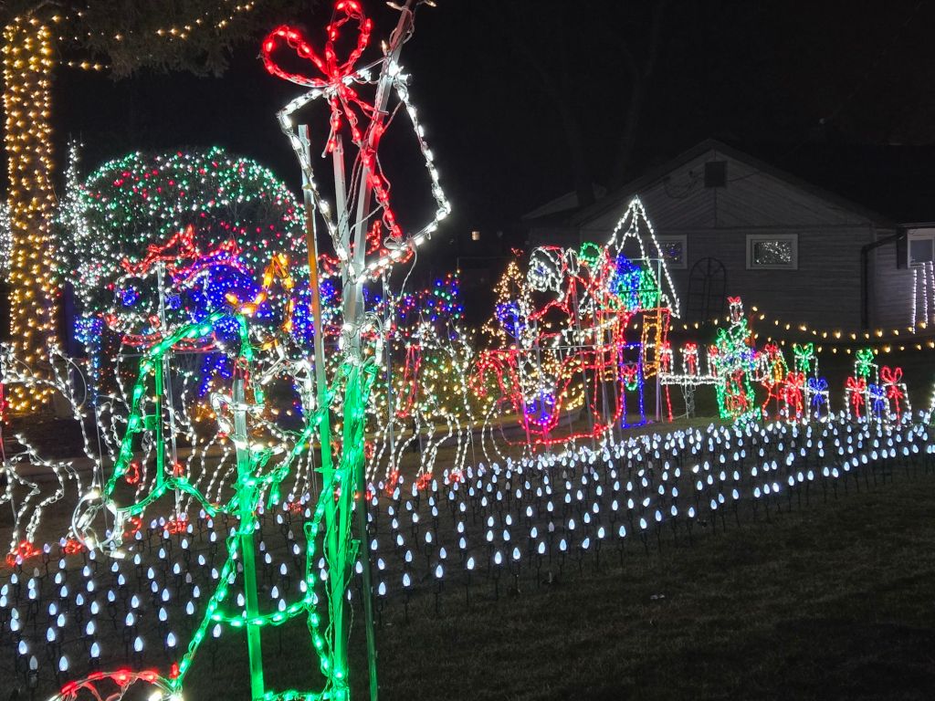 Featured Photo + Video: The 25 Days of Christmas – Day 6: Yuletide at Old Orland Winter Wonderland, Orland Park
