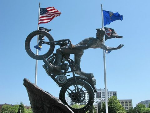 Hill climber sculpture - Harley-Davidson Museum.jpg